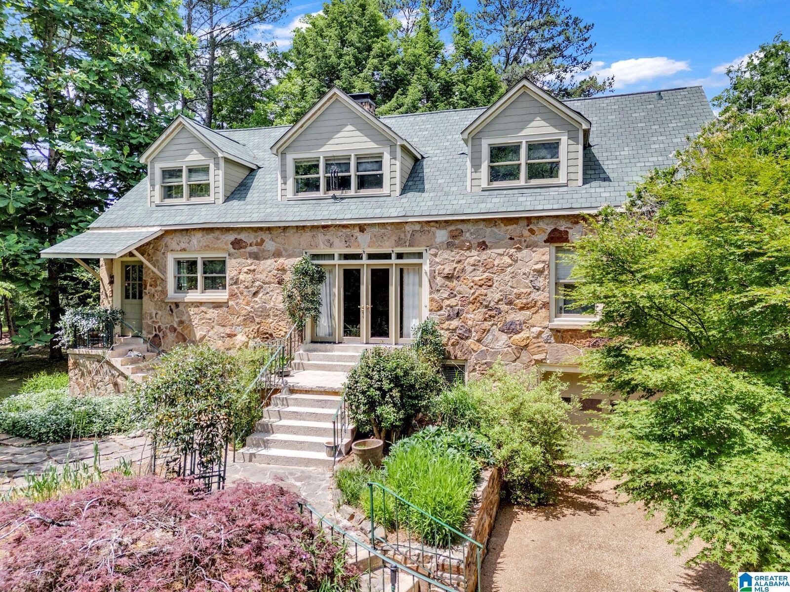 Property Photo: 1000 6th Avenue AL 35055