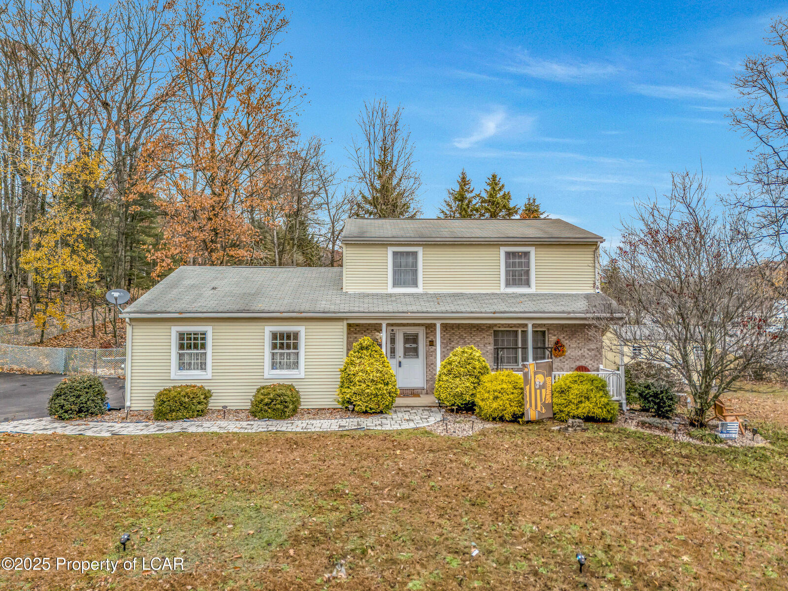 Property Photo:  1 Rockledge Drive  PA 18707 