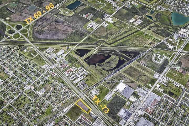 Property Photo: 4400 Highway 73 TX 77642