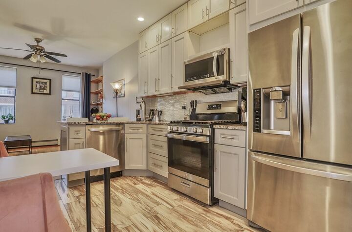 Property Photo: 70 Park Ave 7 (4R) NJ 07030