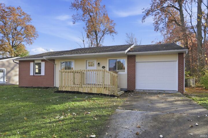 Property Photo:  5006 Woodlea Avenue  IN 46835 