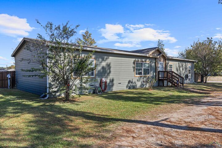 Property Photo:  196 Wady Loop  TX 75647-0001 