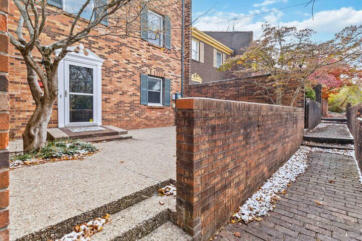 Property Photo:  229 S Collins Street 6  KY 40475 