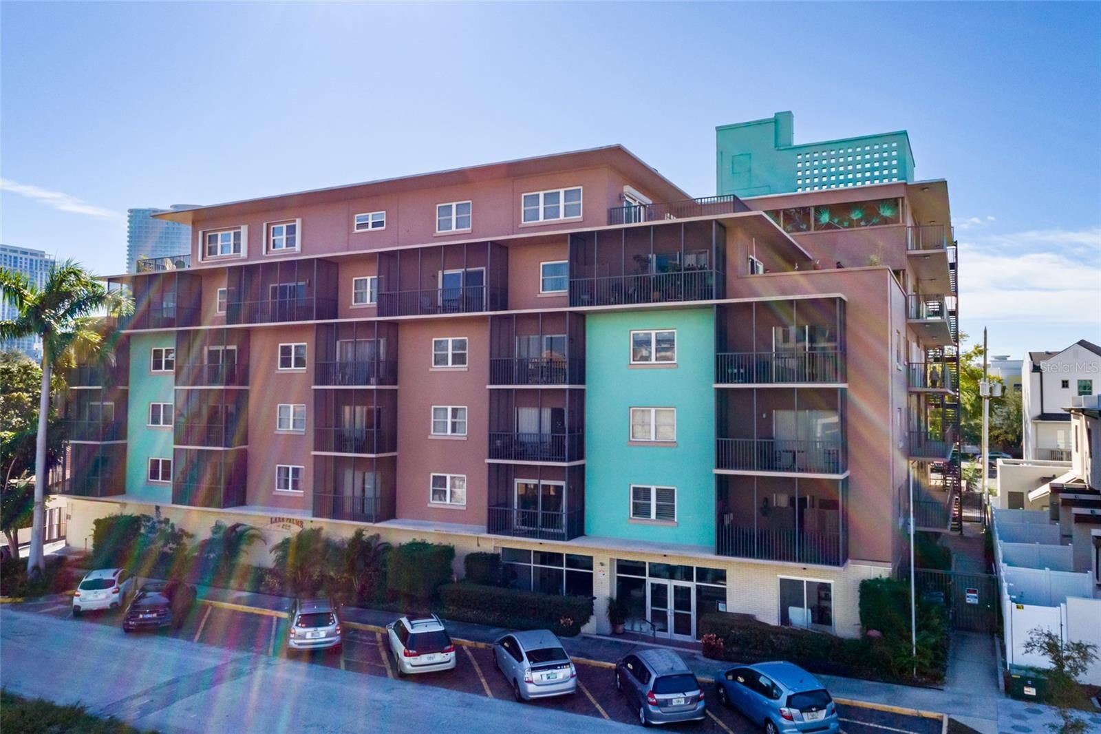 Property Photo:  750 Burlington Avenue N 5B  FL 33701 