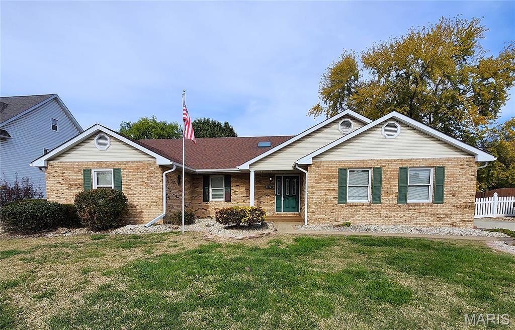 Property Photo: 3112 Wabash Avenue IL 62040