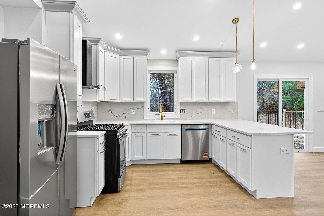 Property Photo:  1024 W Farms Road  NJ 07731 