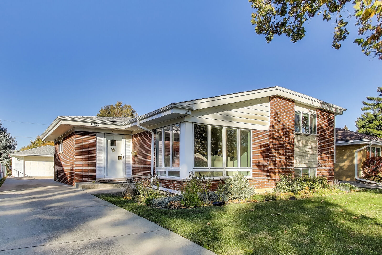 Property Photo:  11122 Martindale Drive  IL 60154 