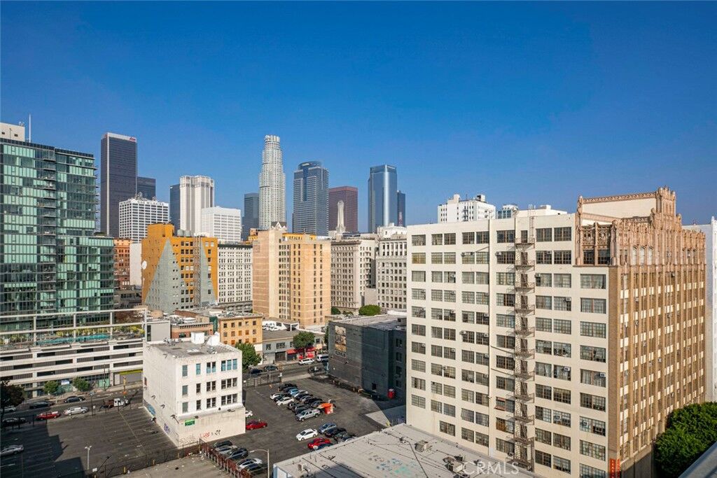 Property Photo:  746 S Los Angeles St 1009  CA 90014 