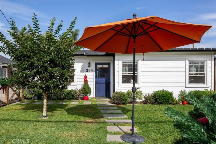 Property Photo:  394 E 20th  CA 92627 