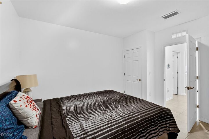 Property Photo:  2224 SW 3rd Terrace  FL 33991 