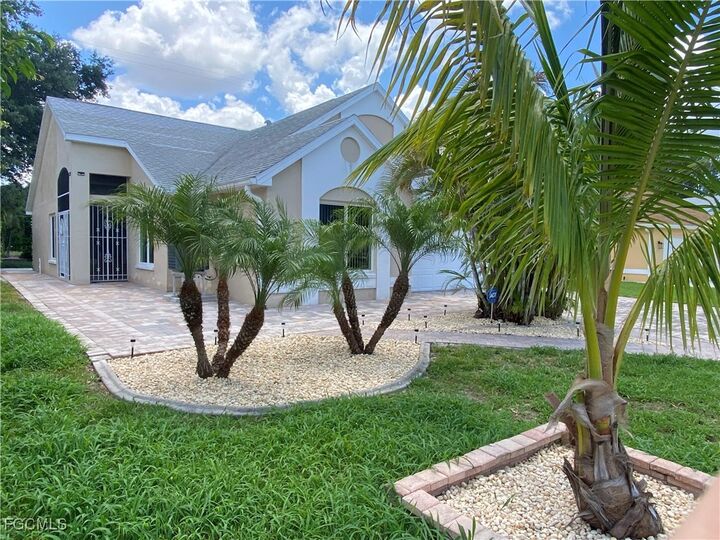 Property Photo: 15298 Cricket Lane FL 33919