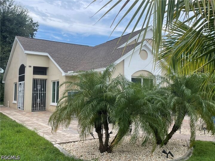 Property Photo: 15298 Cricket Lane FL 33919