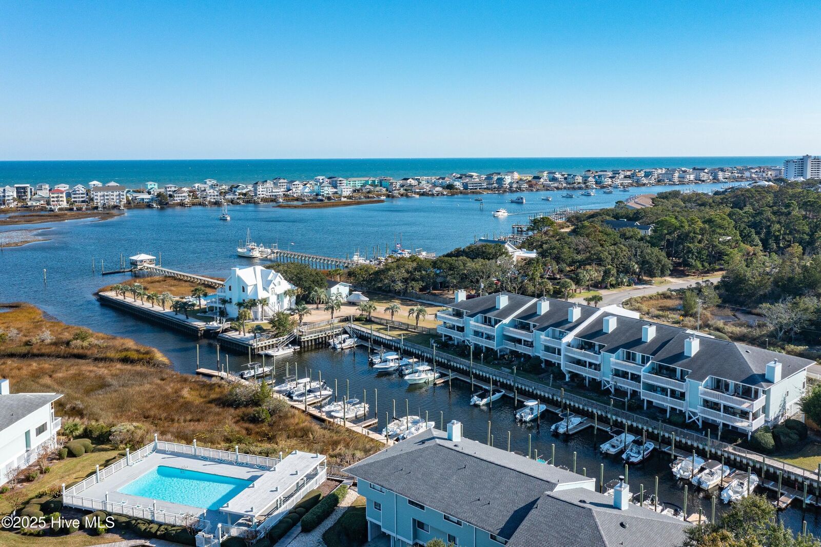 Property Photo:  202 Lewis Drive Unit 1207  NC 28428 