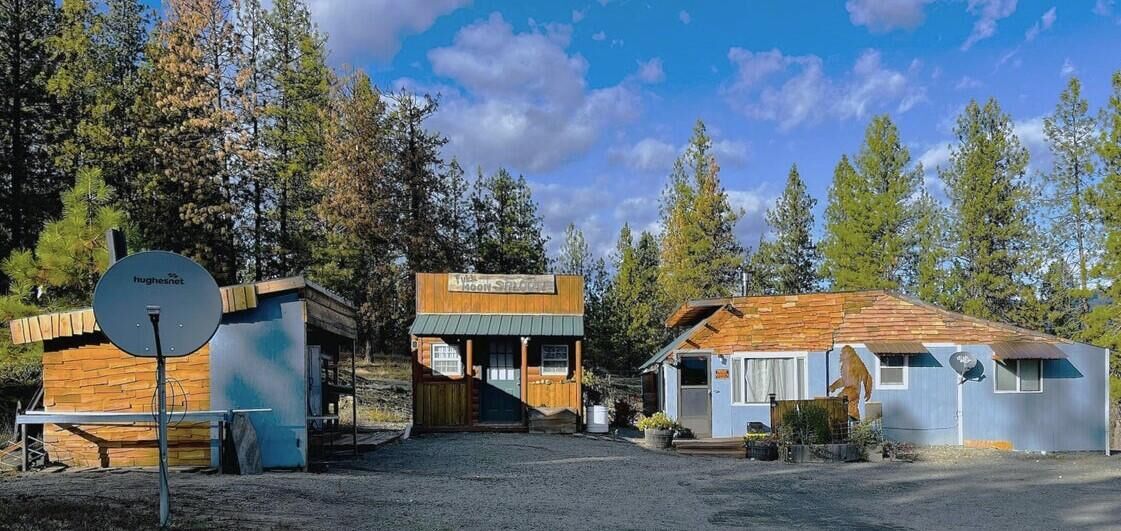 Property Photo:  18 Bjs Pl  WA 99141 