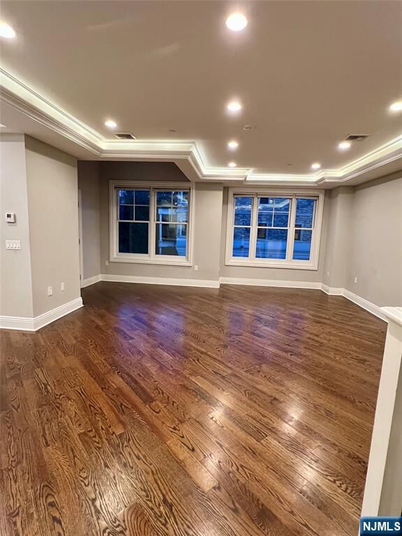 Property Photo:  10 Marquis Court  NJ 07020 