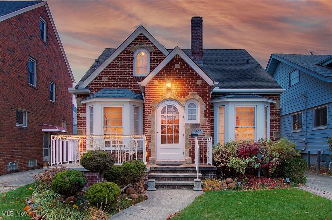 Property Photo:  2099 Olive Avenue  OH 44107 