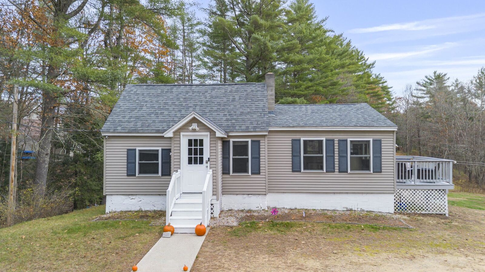 Property Photo:  456 Mountain Road  NH 03301 