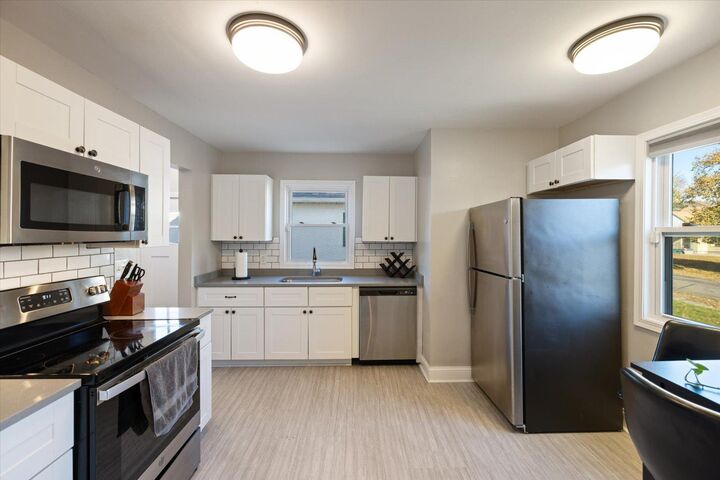 Property Photo: 5732 Longfellow Avenue MN 55417