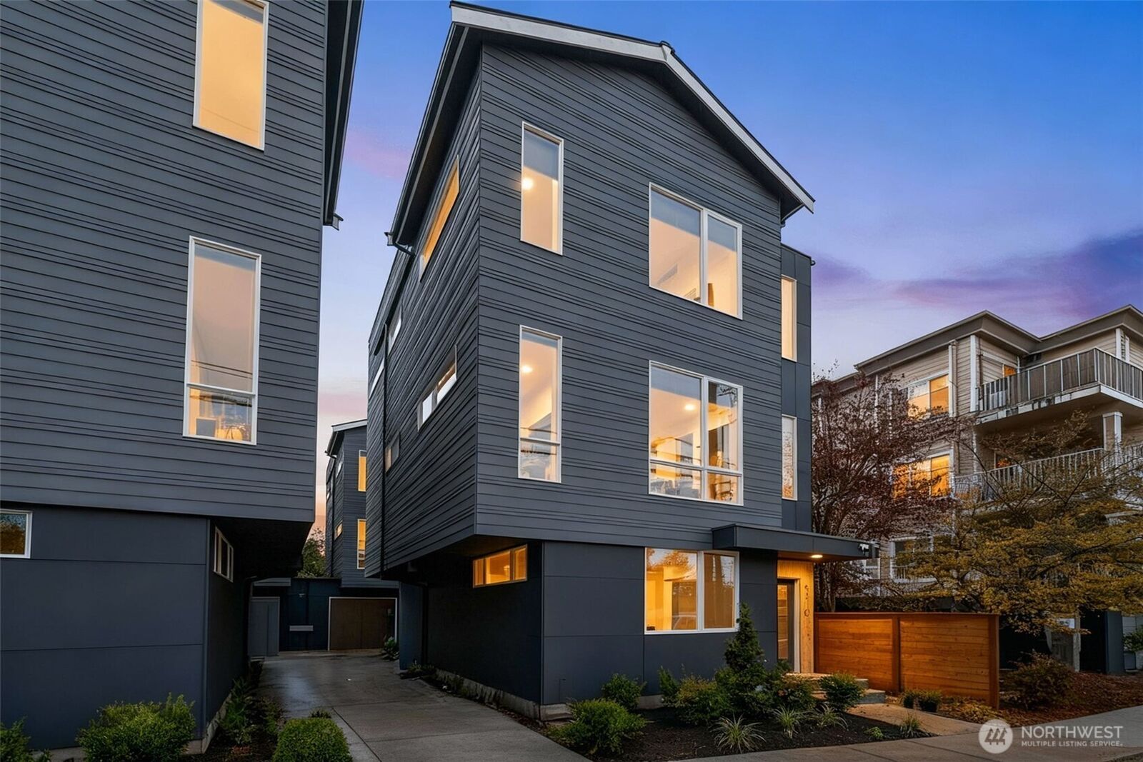 Property Photo: 6510 23rd Avenue NE WA 98115