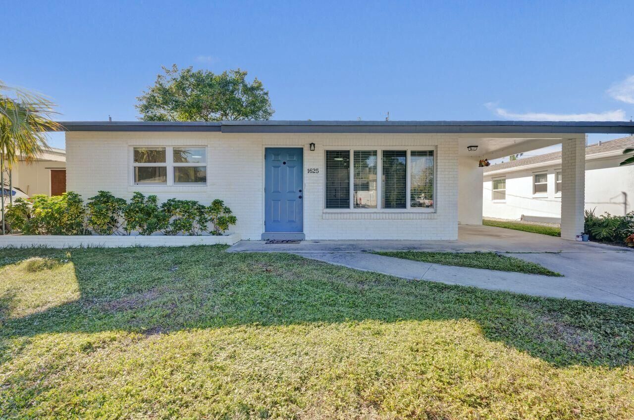 Property Photo: 1625 N M Street FL 33460