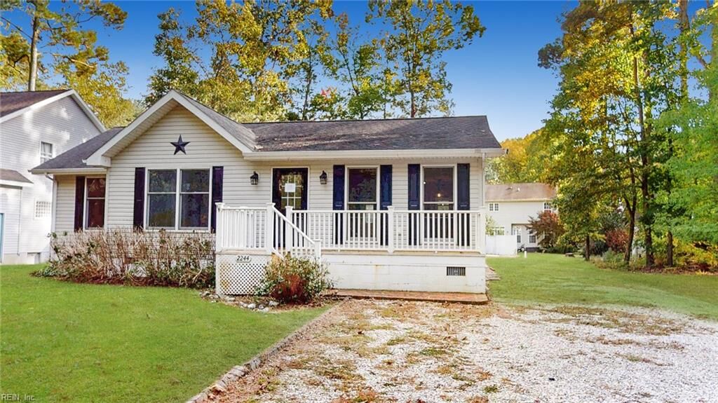 Property Photo: 2244 Mayflower Dr VA 23356