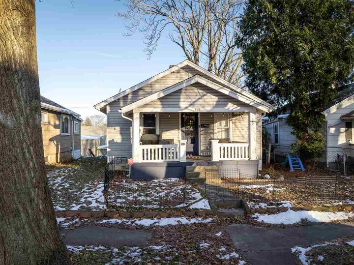 Property Photo:  905 S 6th Street  IN 47374 