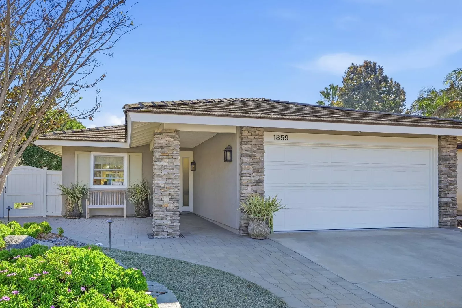 Property Photo: 1859 Hill Top Lane CA 92024