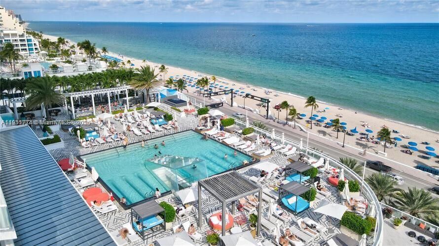 Property Photo: 3101 Bayshore Dr 1701 FL 33304