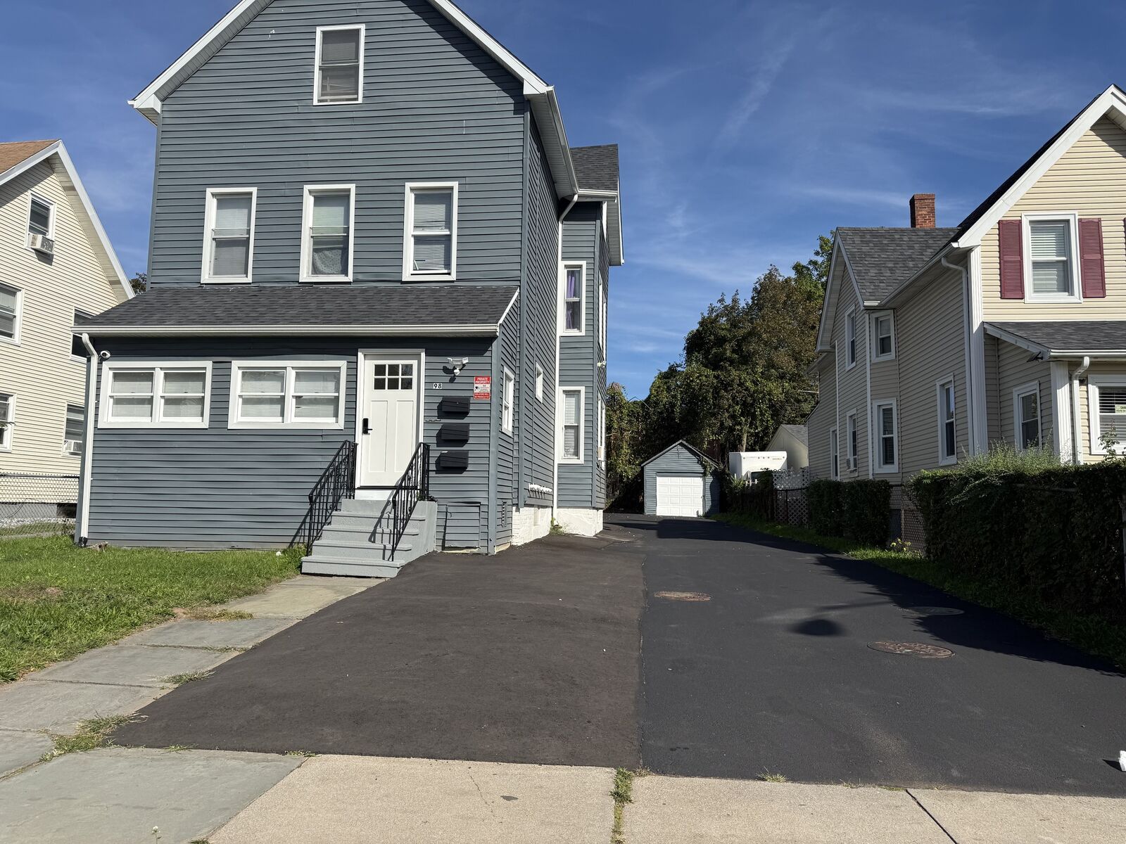 Property Photo: 98 Franklin Avenue CT 06114