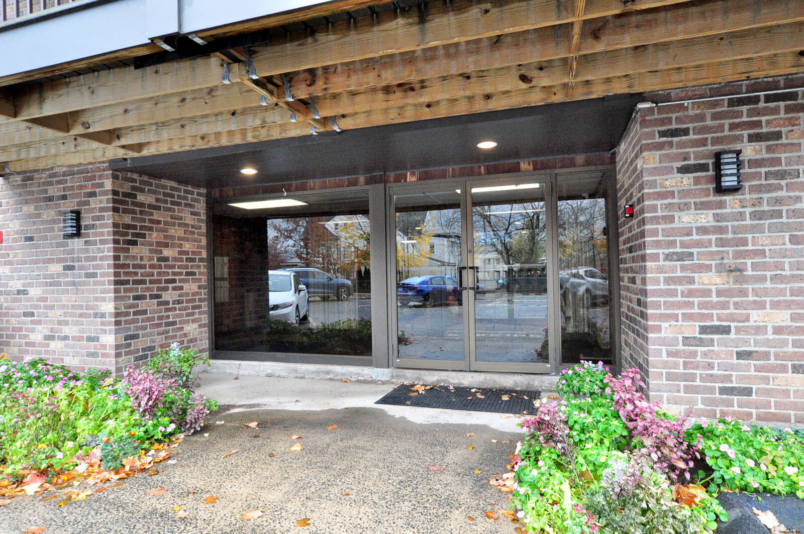 Property Photo: 45 Park Place Apt 205 CT 06052