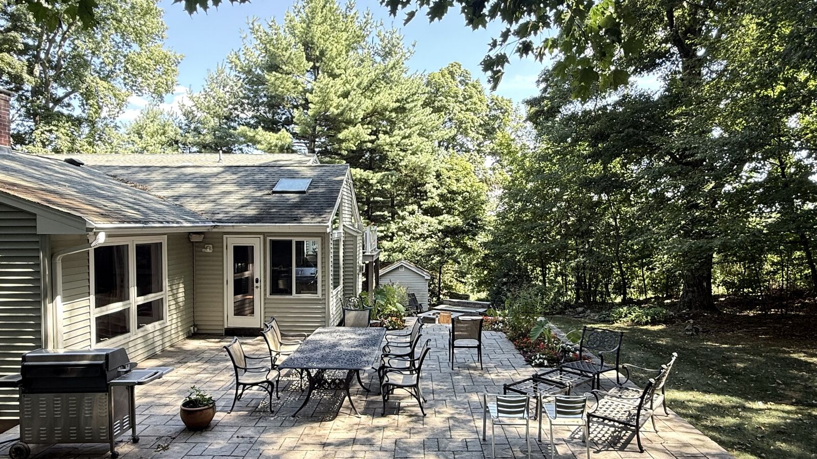 Property Photo:  87 Warner Road  CT 06037 