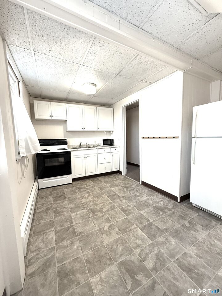 Property Photo:  425 Montauk Avenue 3  CT 06320 