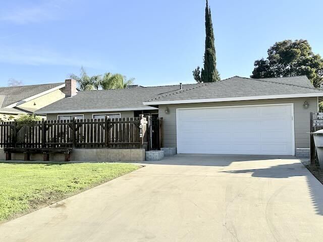 Property Photo:  1612 N Norman Drive  CA 93292 