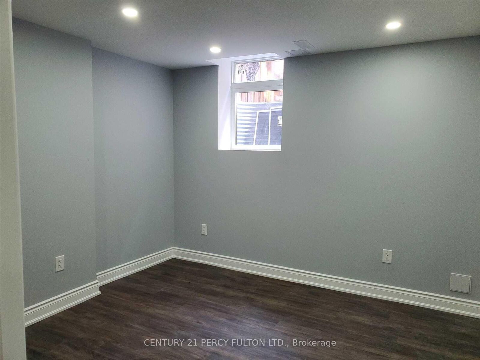 Photo de la propriété:  89 Woodcock Avenue  ON L1T 4L7 