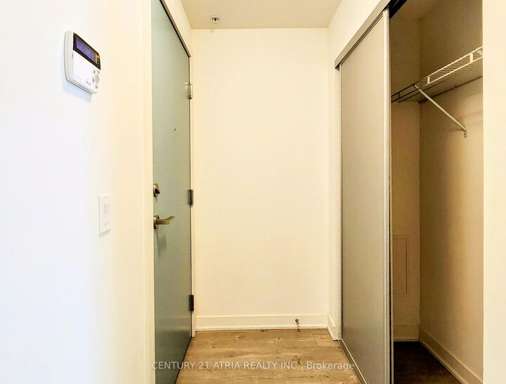 Property Photo:  30 Nelson Street 520  ON M5V 0H5 