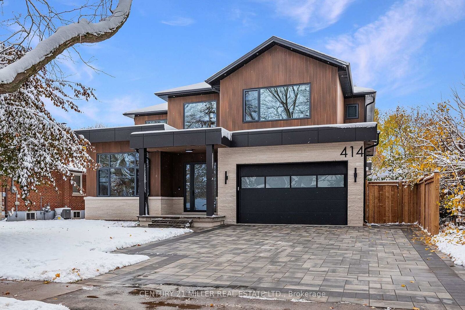 Photo de la propriété:  414 Belvenia Road  ON L7L 2G6 