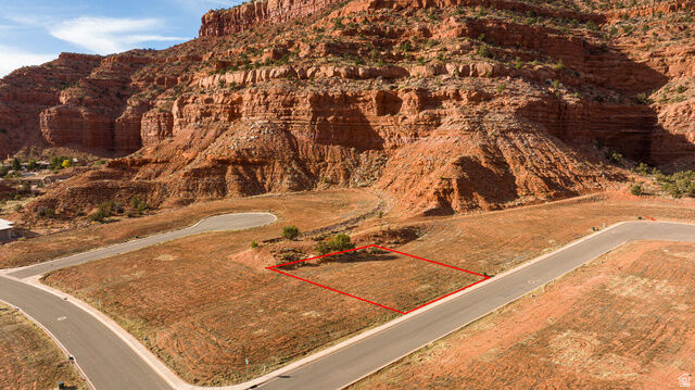 Property Photo: 513 N Winchester Way 351 UT 84741