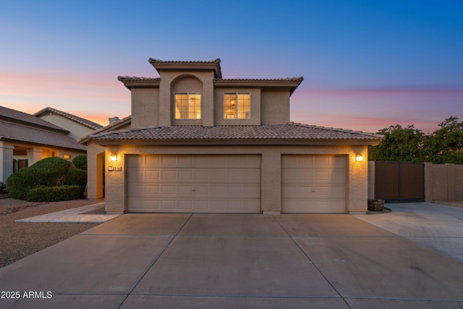 Property Photo: 4714 E Rockledge Road AZ 85044