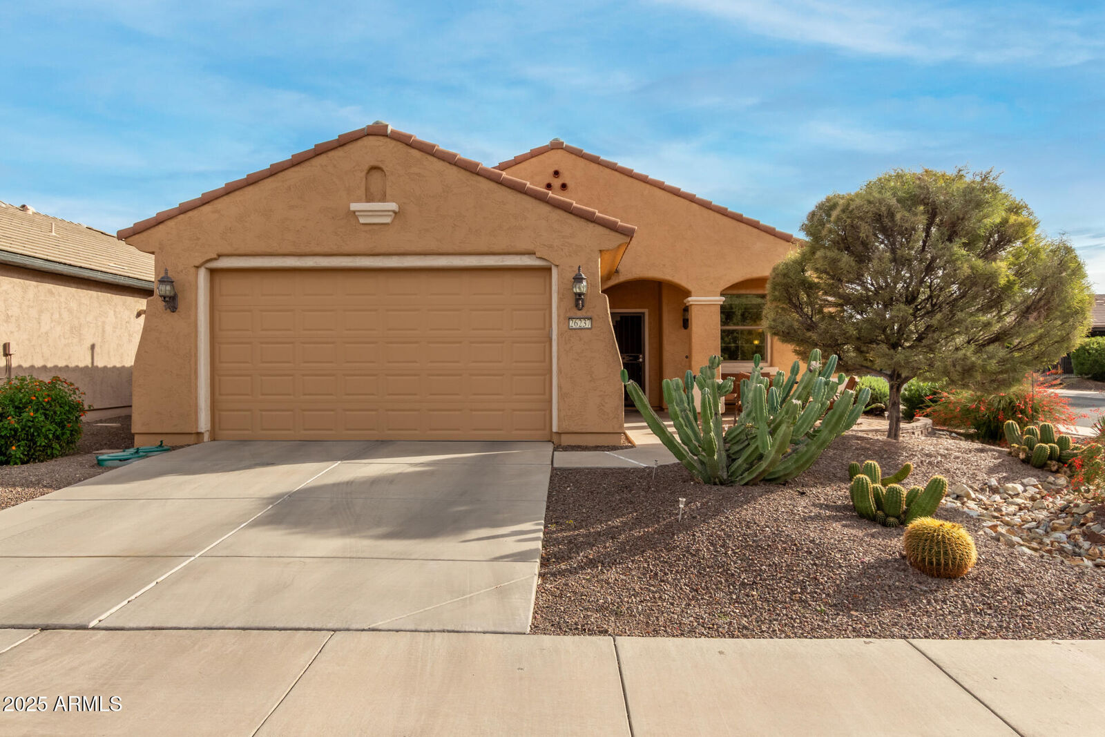 Property Photo:  26237 W Vista North Drive  AZ 85396 