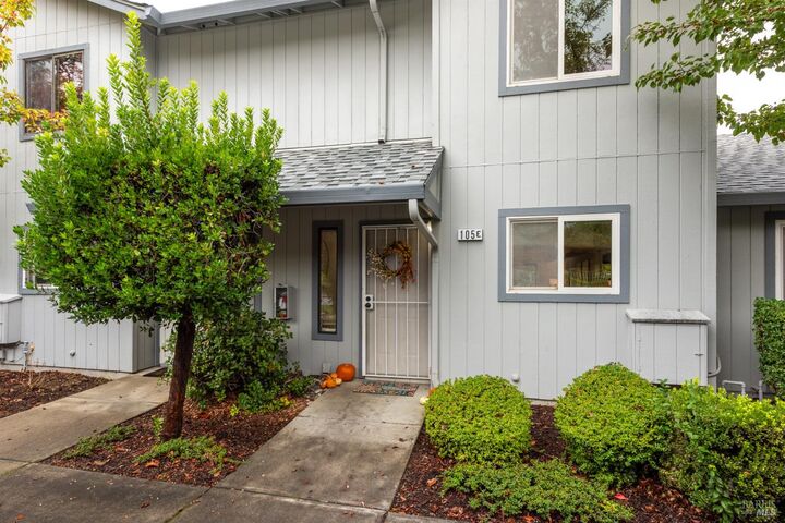 Property Photo:  105 Elbridge Avenue  CA 95425 