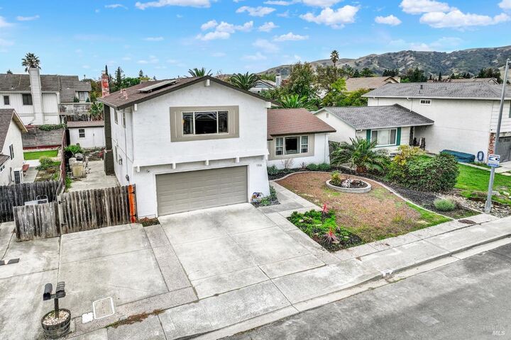 Property Photo: 196 Caldwell Drive CA 95687