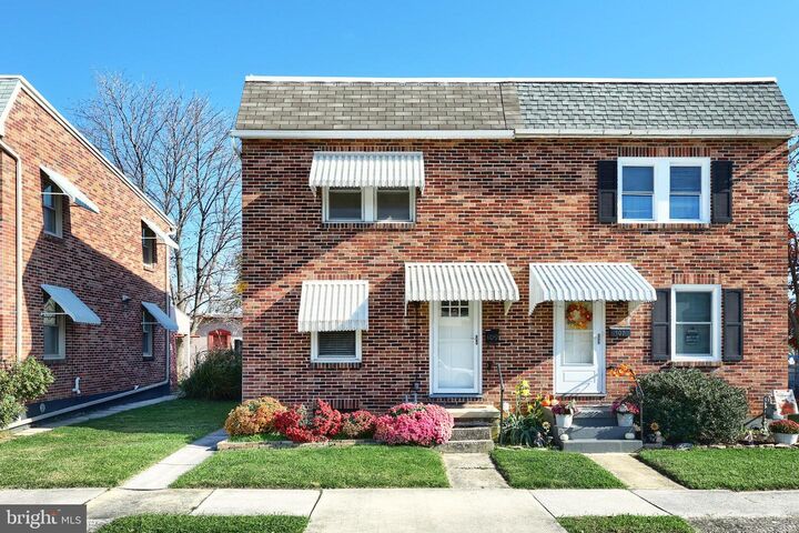 Property Photo: 109 N Seward Street PA 17404