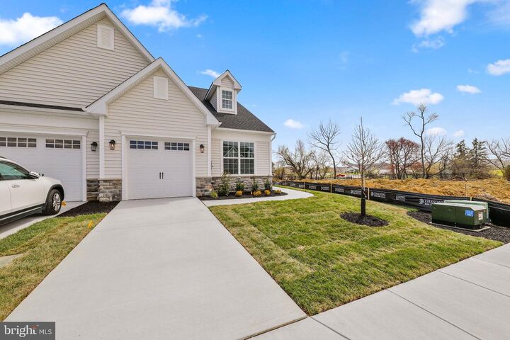 Property Photo:  9 Redkist Drive  NJ 08062 