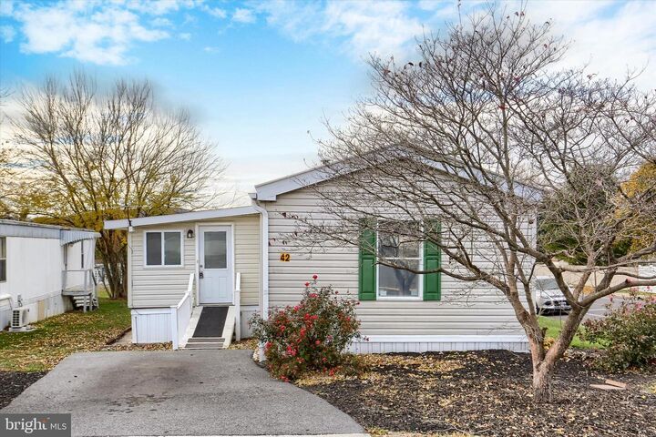 Property Photo: 42 Beechwood Drive PA 17019