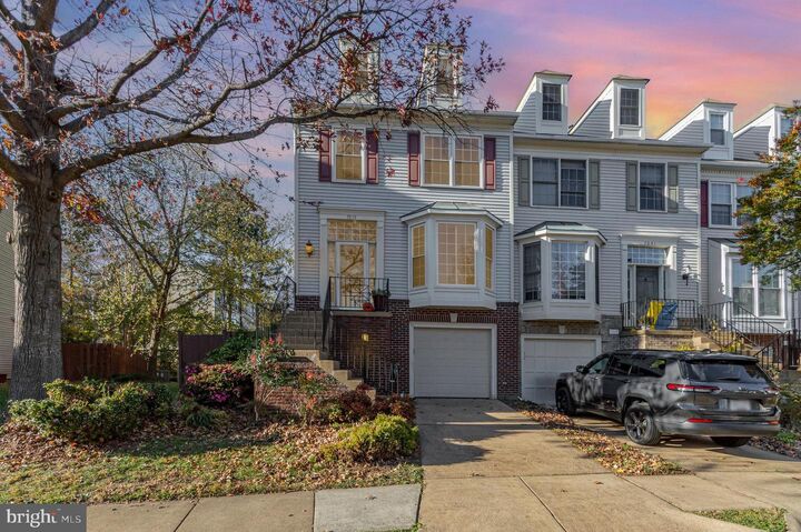 Property Photo:  7039 Kings Manor Drive  VA 22315 