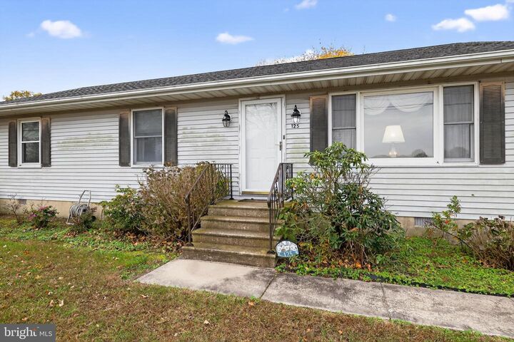 Property Photo:  125 E Liberty Street  DE 19952 