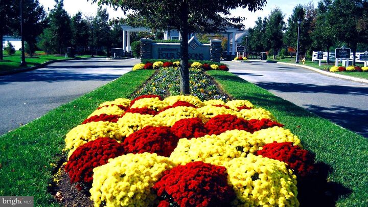 Property Photo: 10 Powderhorn Way NJ 08501