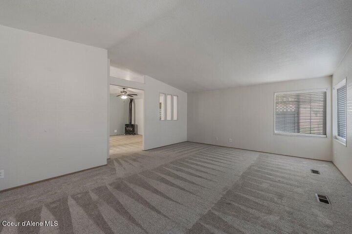 Property Photo: 8509 N Sunny Ln ID 83835