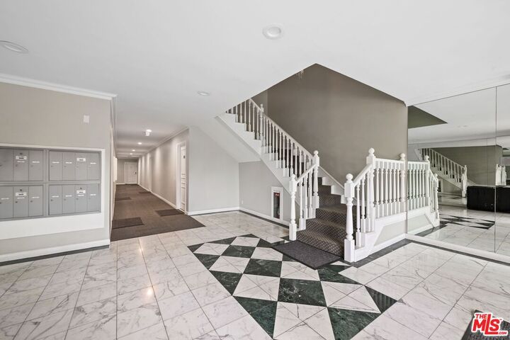 Property Photo: 1828 Camden Ave CA 90025