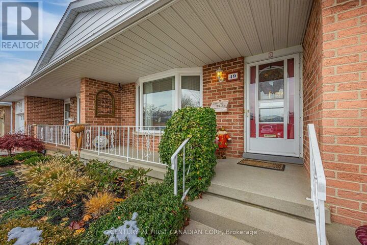 Property Photo:  49 Bonnie Place  ON N5R 5W6 